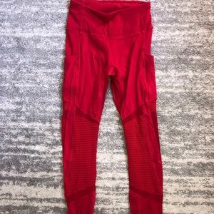 Fabletics pocketed leggings size small